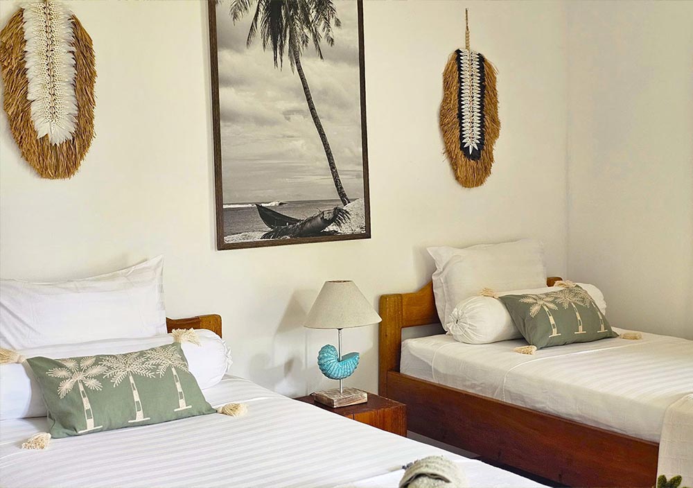 Resort Mentawai Lances Right